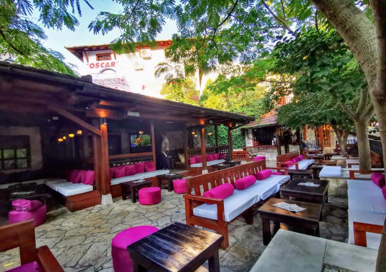 Pansion Oscar Summer Garden Mostar Bagian luar foto