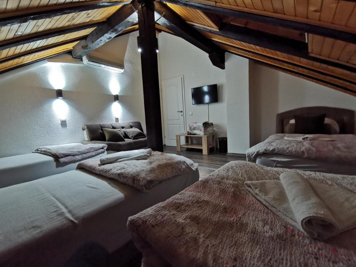 Pansion Oscar Summer Garden Mostar Bagian luar foto