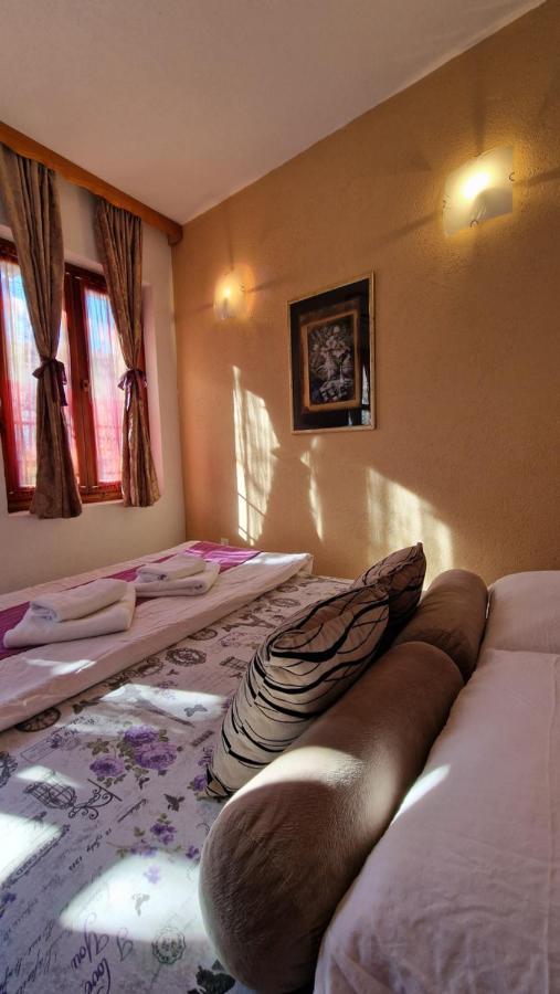 Pansion Oscar Summer Garden Mostar Bagian luar foto