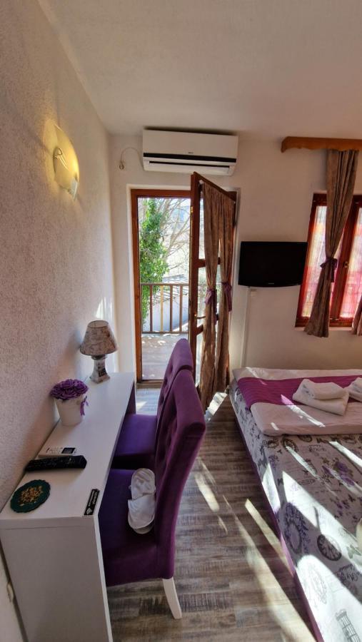 Pansion Oscar Summer Garden Mostar Bagian luar foto