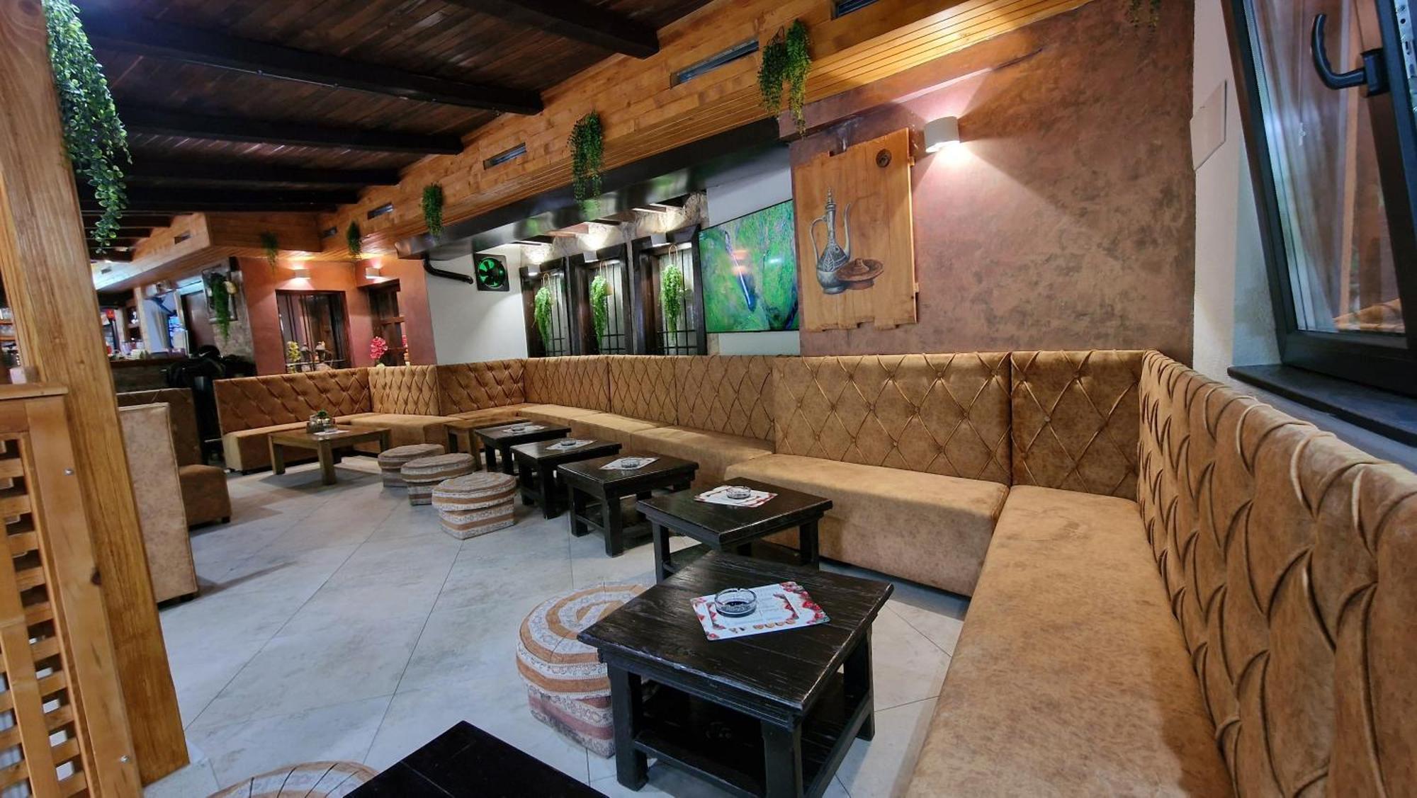 Pansion Oscar Summer Garden Mostar Bagian luar foto