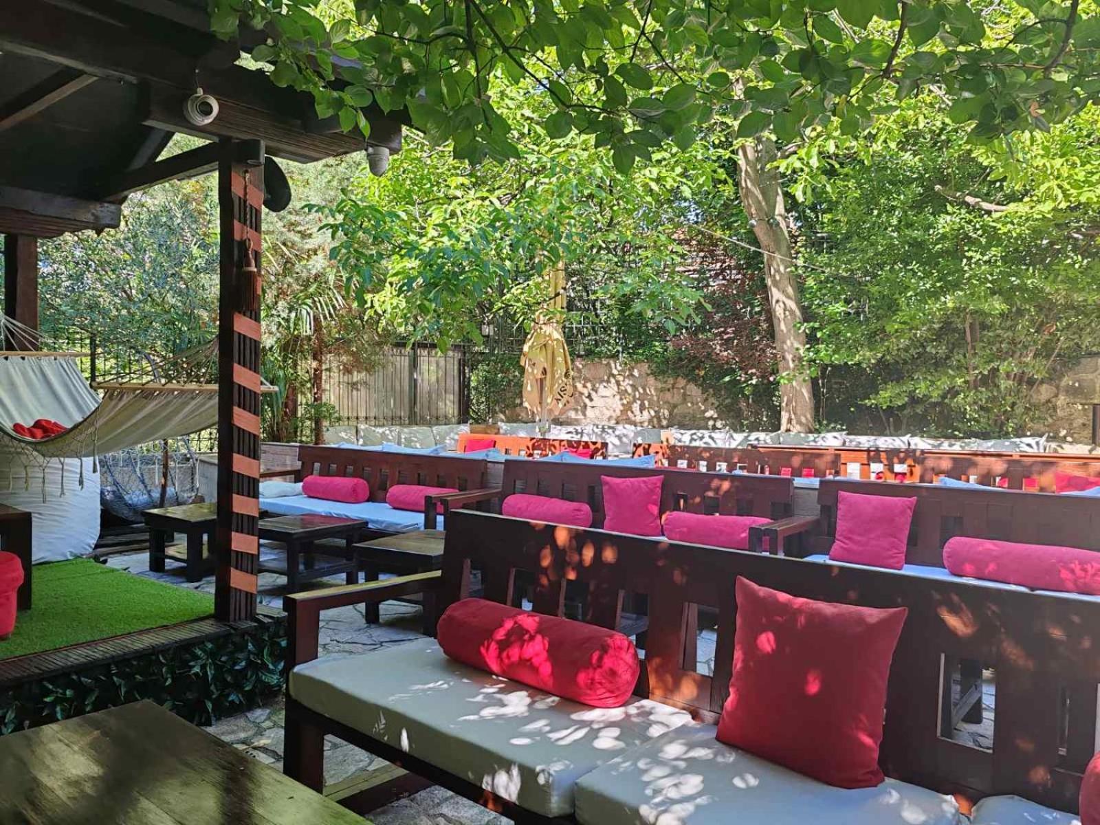 Pansion Oscar Summer Garden Mostar Bagian luar foto