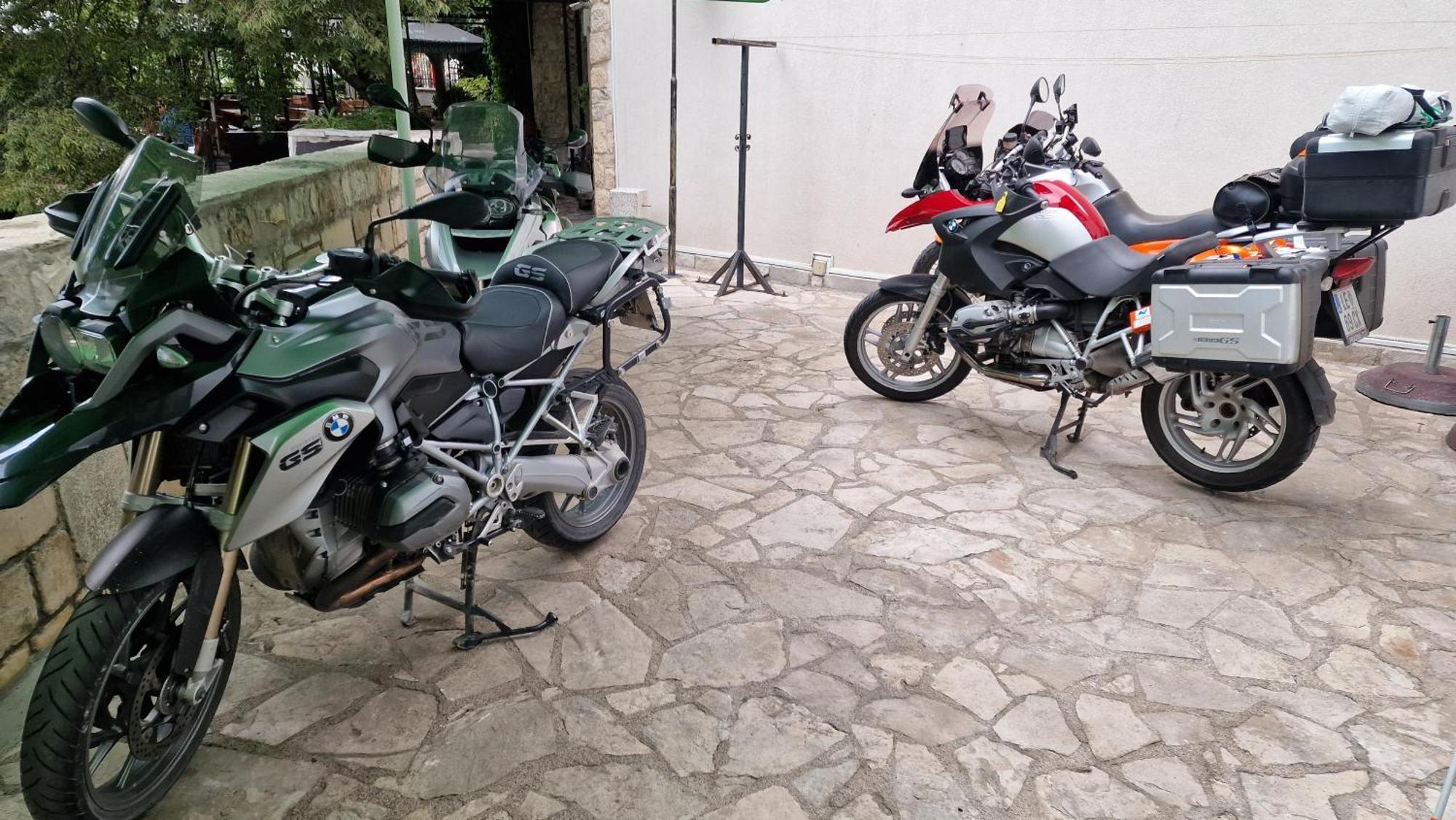 Pansion Oscar Summer Garden Mostar Bagian luar foto