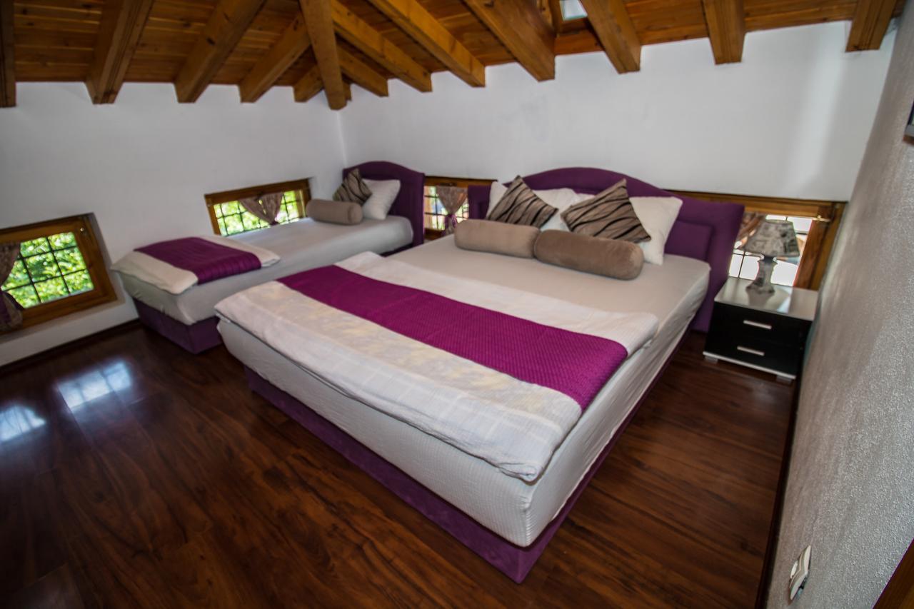 Pansion Oscar Summer Garden Mostar Bagian luar foto